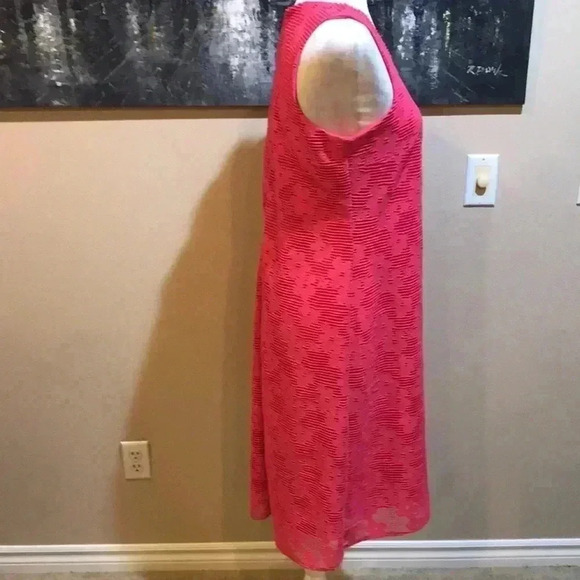 Nine West Hot Pink Floral Eyelet Midi Sheath Dress Fully Lined Zipper Back-Sz 4 - Picture 4 of 9